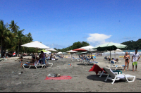 espadilla beach chairs 
 - Costa Rica