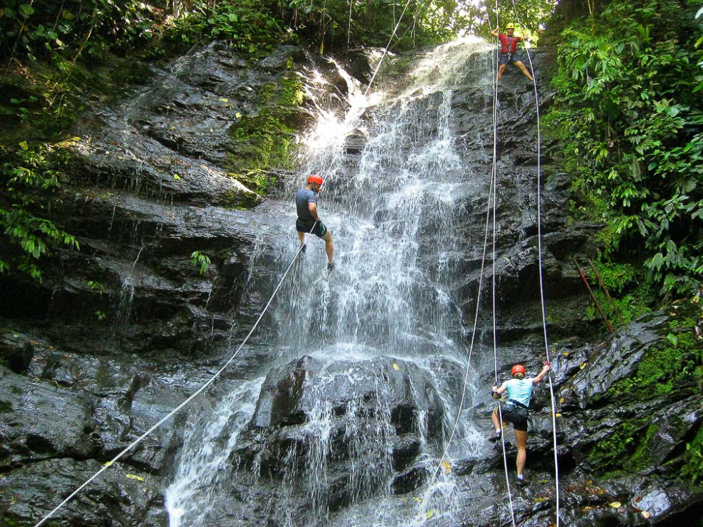 waterfall rappelling manuel antonio
 - Costa Rica